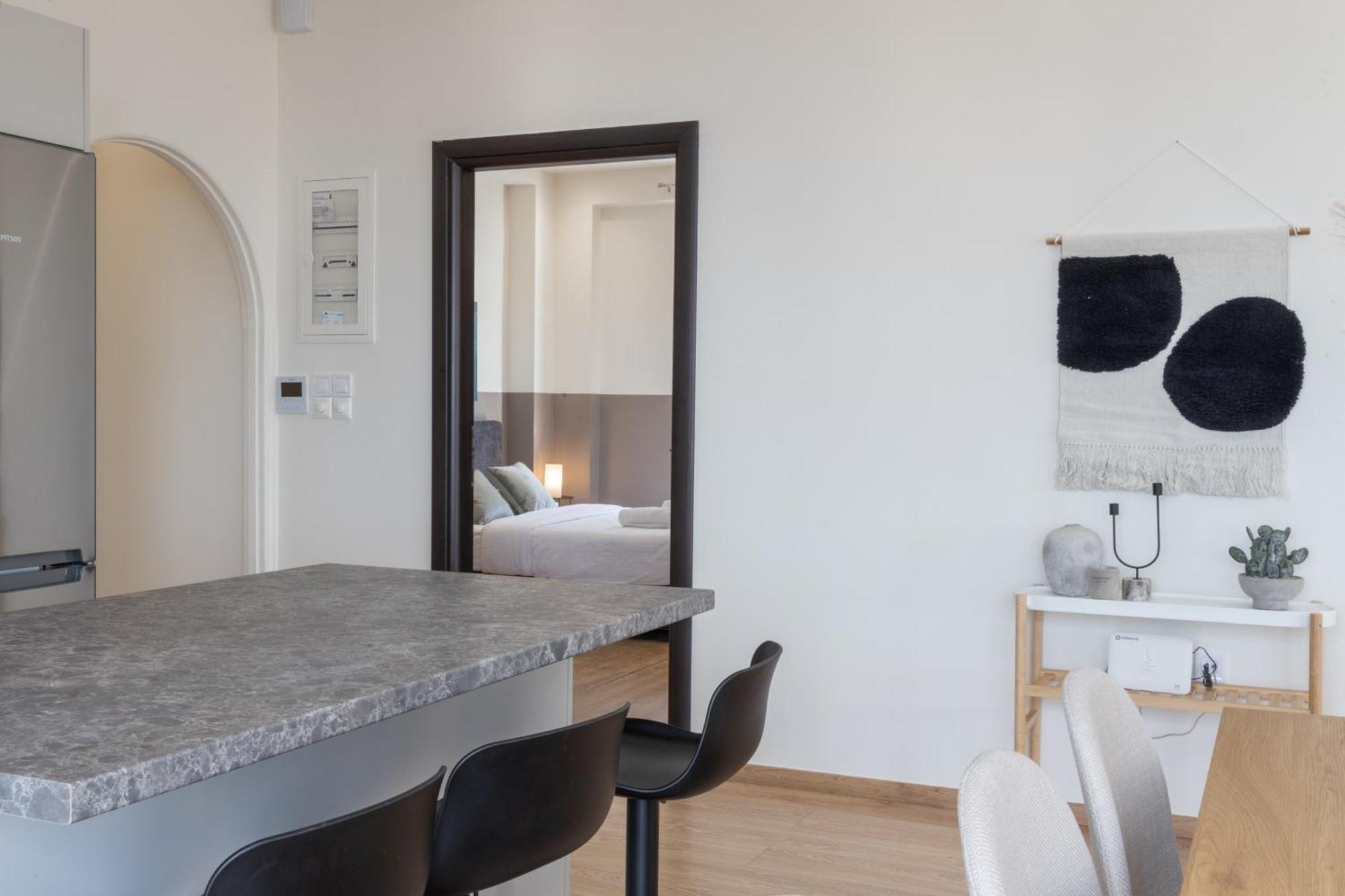 Luxurious 3-Bedroom Seaside Retreat Fully Renovated In 2025 Atenas Exterior foto