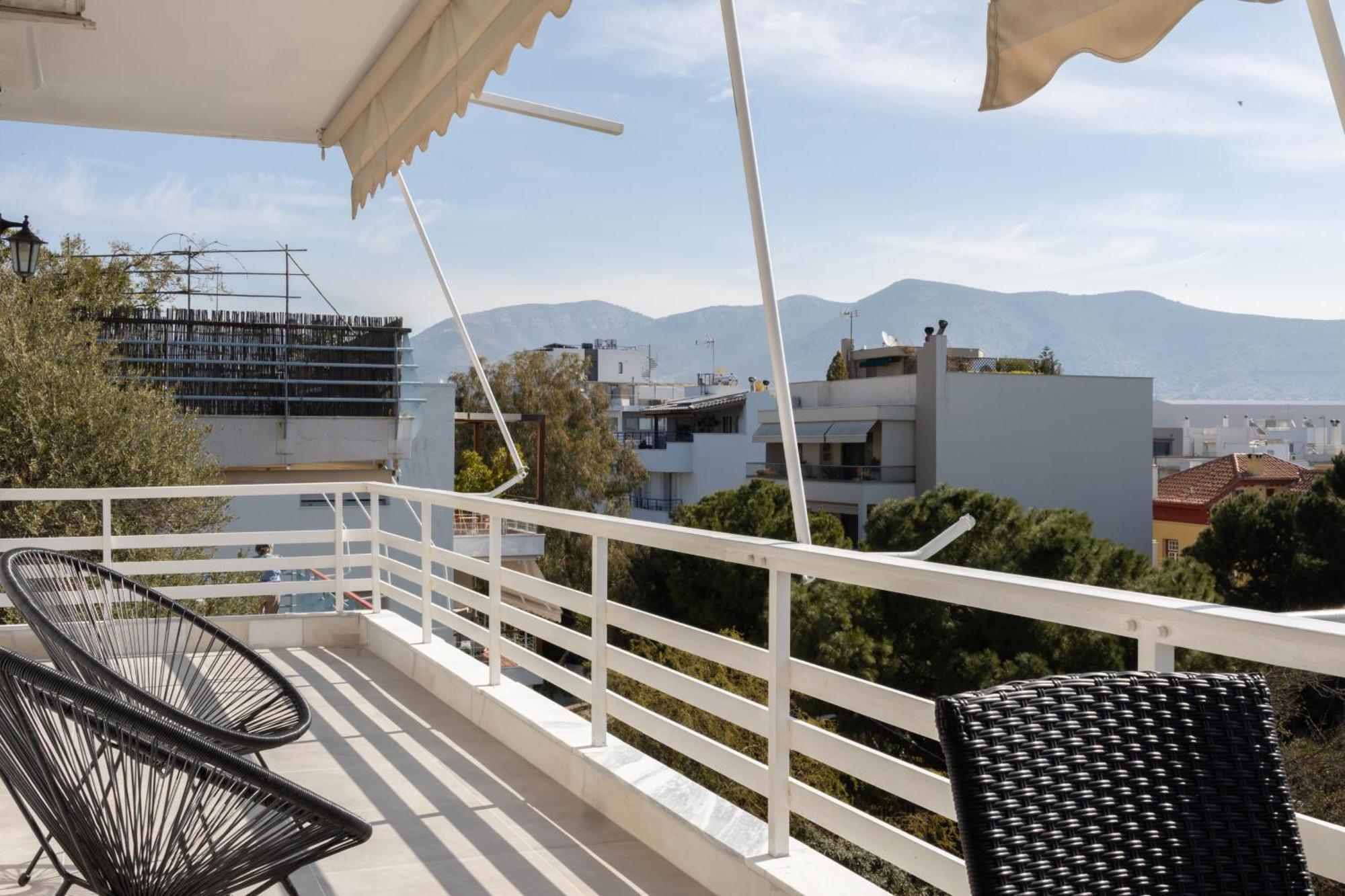 Luxurious 3-Bedroom Seaside Retreat Fully Renovated In 2025 Atenas Exterior foto